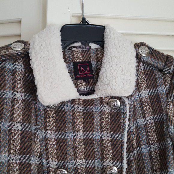 Light-Weight Coat - Picture 14 of 15